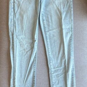 American Eagle Outfitters Light Wash Skinny Jeans